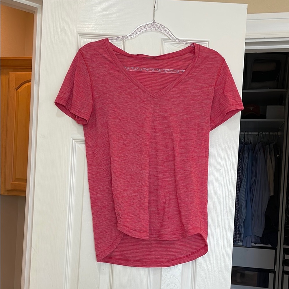 lululemon athletica Red V-Neck Short Sleeve Tee